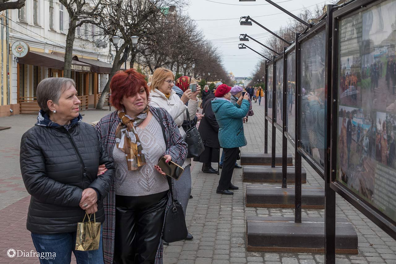 Фотовыставка "Свет Валаама" на улице Ленина